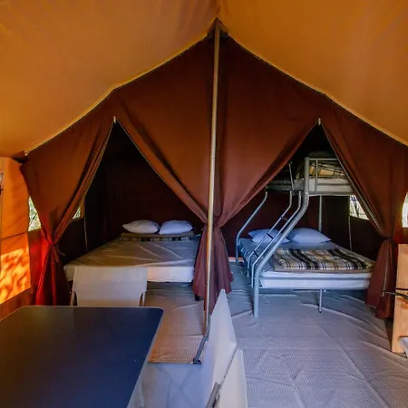 Onlycamp Les Adoubes - Campsite
