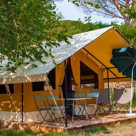 Onlycamp Les Adoubes - Kemping *